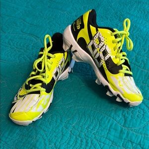 Nike Yellow and Black Cleats with Dynamic Design